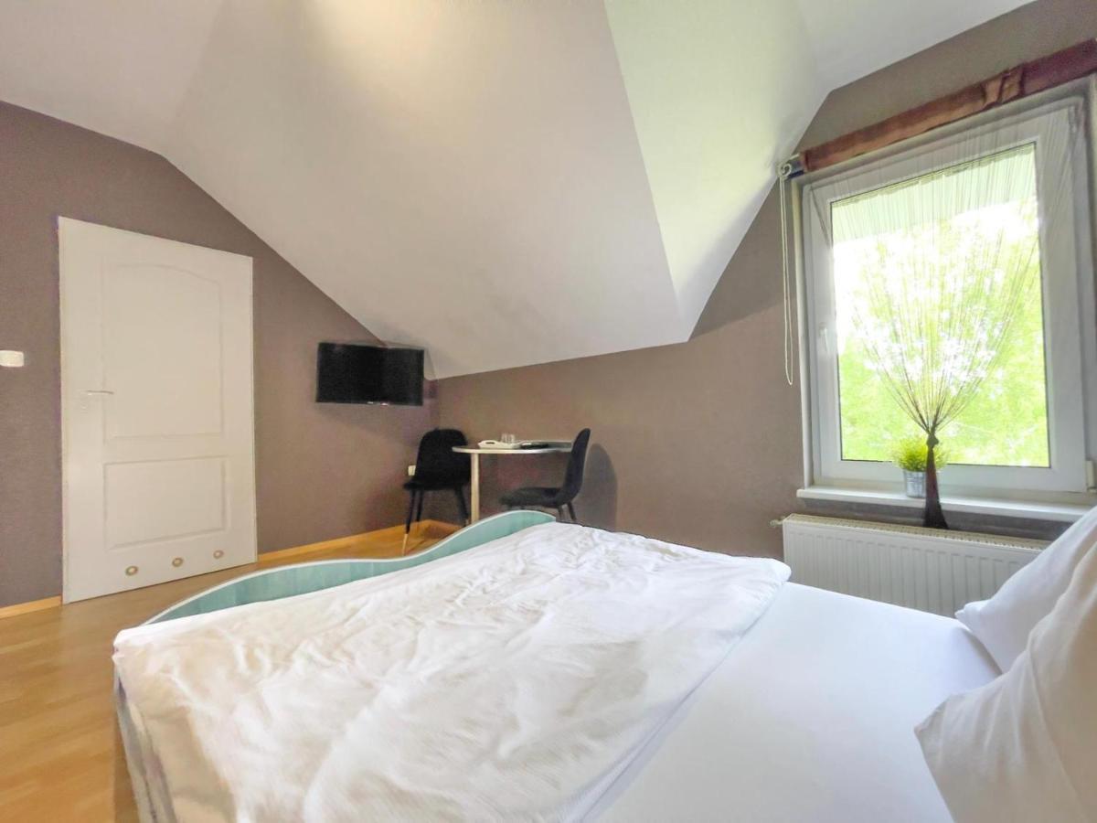 Brydar With Sauna, Swimming Pool And Jacuzzi Mielno  Exterior foto